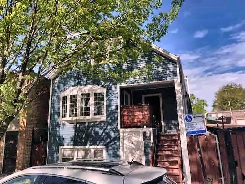 2948 N Narragansett Ave, Chicago, IL à vendre - Photo principale – Image 1 sur 31