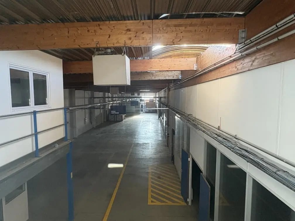 Industriel/Logistique dans Colombes à louer Photo intérieure– Image 1 sur 7