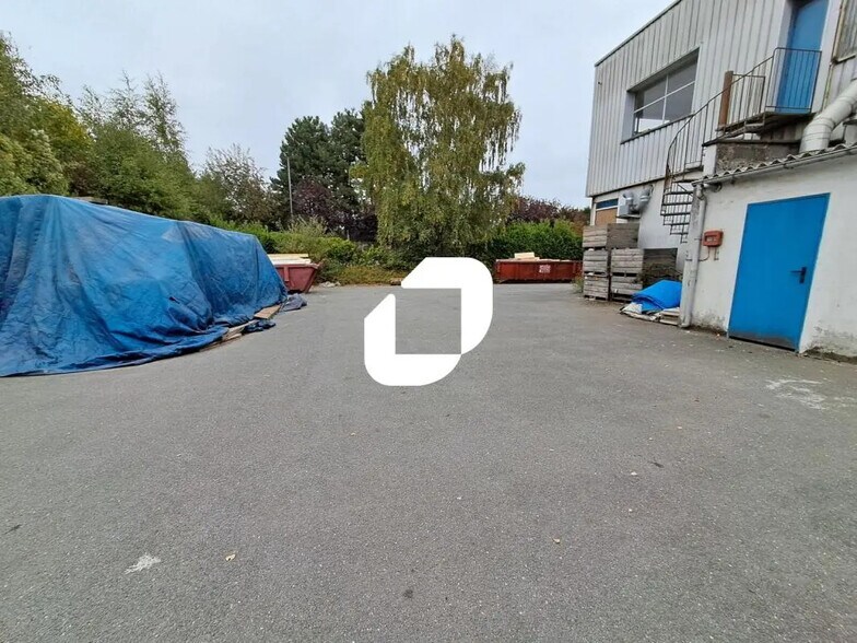 151 Rue Des Famards, Fretin à louer - Photo de l’immeuble – Image 3 sur 9