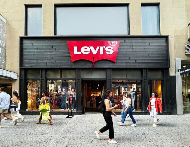 45 W 34th St, New York, NY à louer - Photo de l’immeuble – Image 2 sur 5