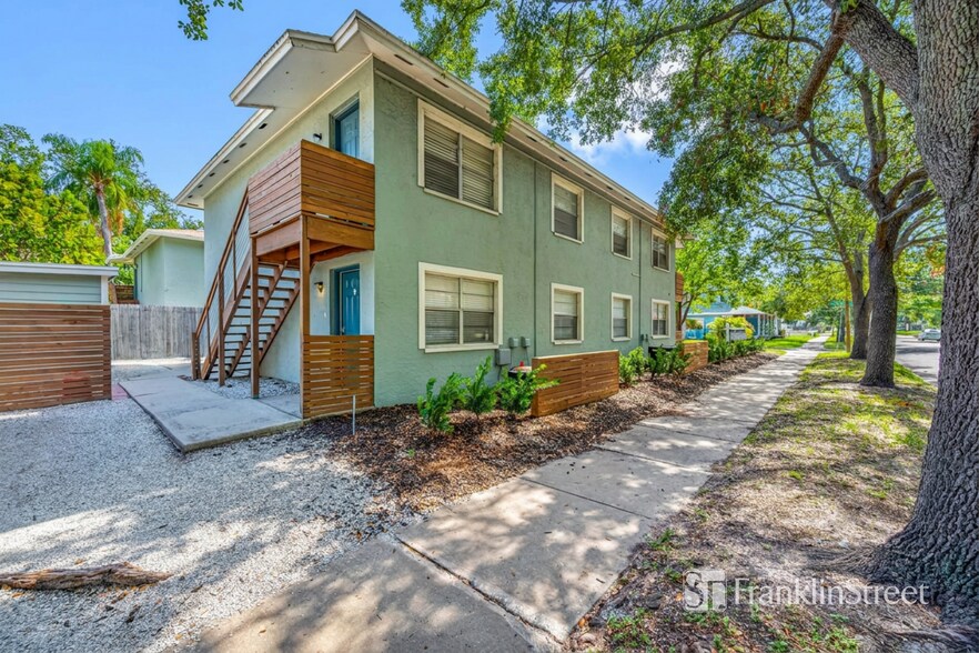 6829 S Desoto St, Tampa, FL à vendre - Photo de l’immeuble – Image 2 sur 10