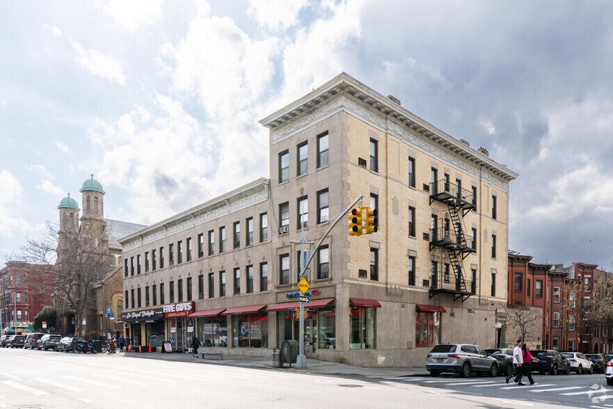 274 7th Ave, Brooklyn, NY à vendre - Photo de l’immeuble – Image 3 sur 22