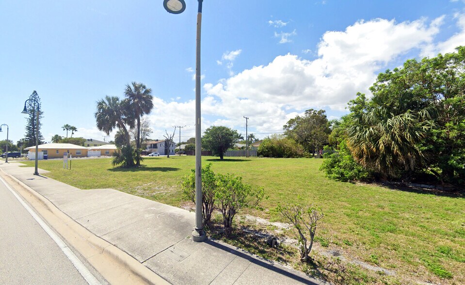 921-929 S Federal Hwy, Lake Worth, FL à vendre - Photo de l’immeuble – Image 2 sur 3