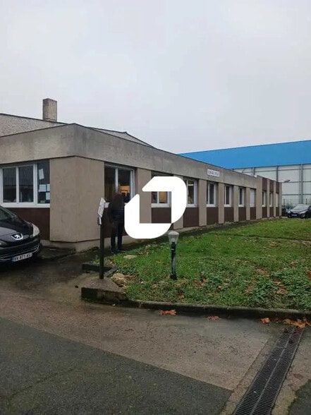 Industriel/Logistique dans Vitry-sur-Seine à vendre - Photo de l’immeuble – Image 1 sur 17