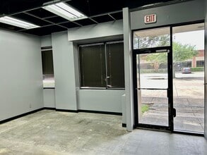 12035 Shiloh Rd, Dallas, TX à louer Hall d’entrée– Image 2 sur 9