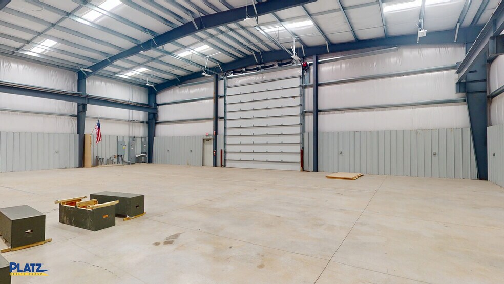 2430 Funston St, Youngstown, OH à louer - Photo de l’immeuble – Image 3 sur 17
