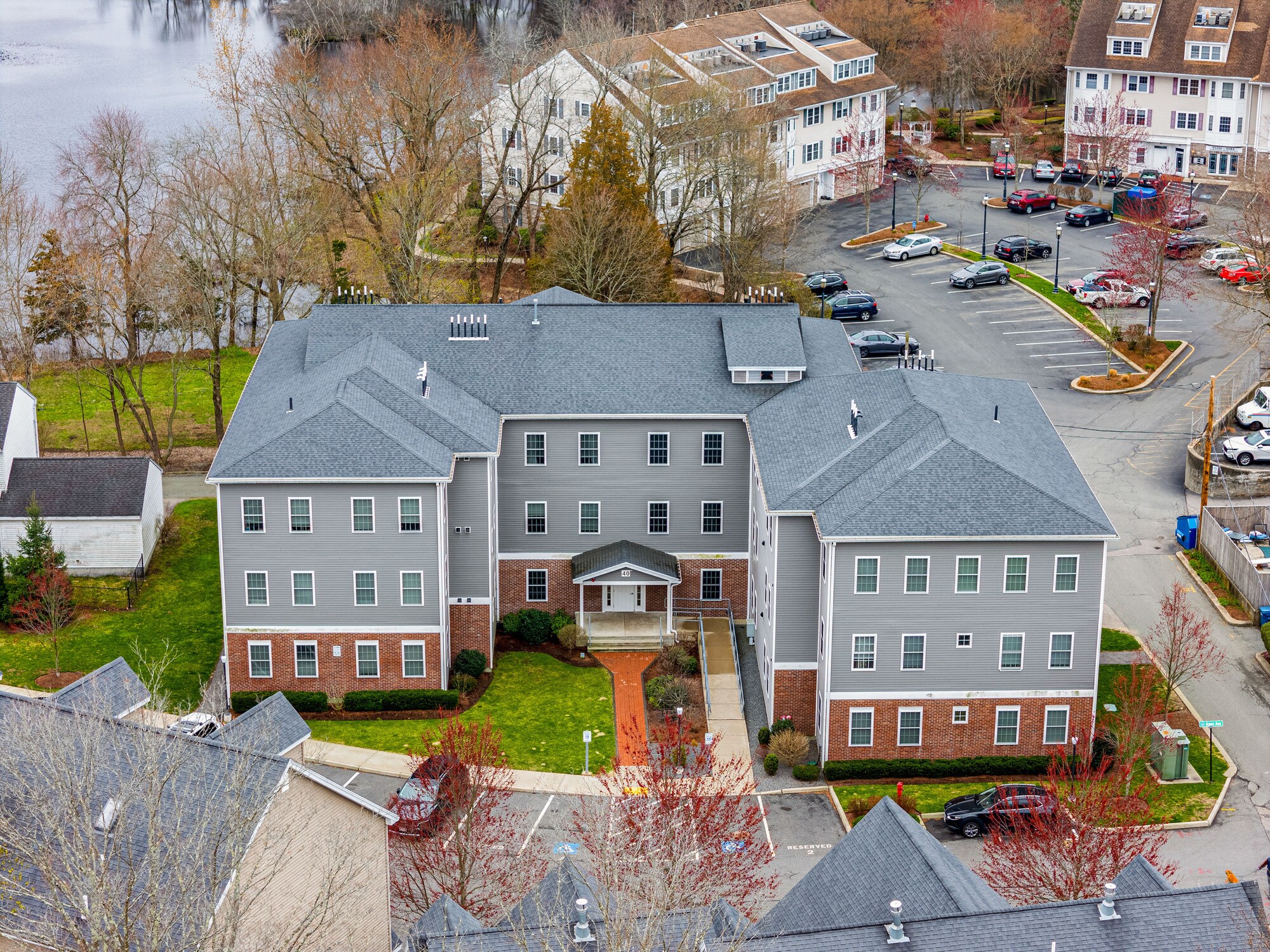 40 Ames Ave, Canton, MA à vendre Photo principale– Image 1 sur 10