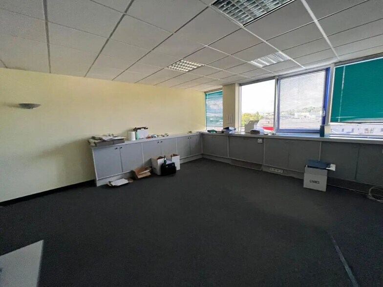 Bureau dans Besançon à vendre - Photo de l’immeuble – Image 3 sur 4