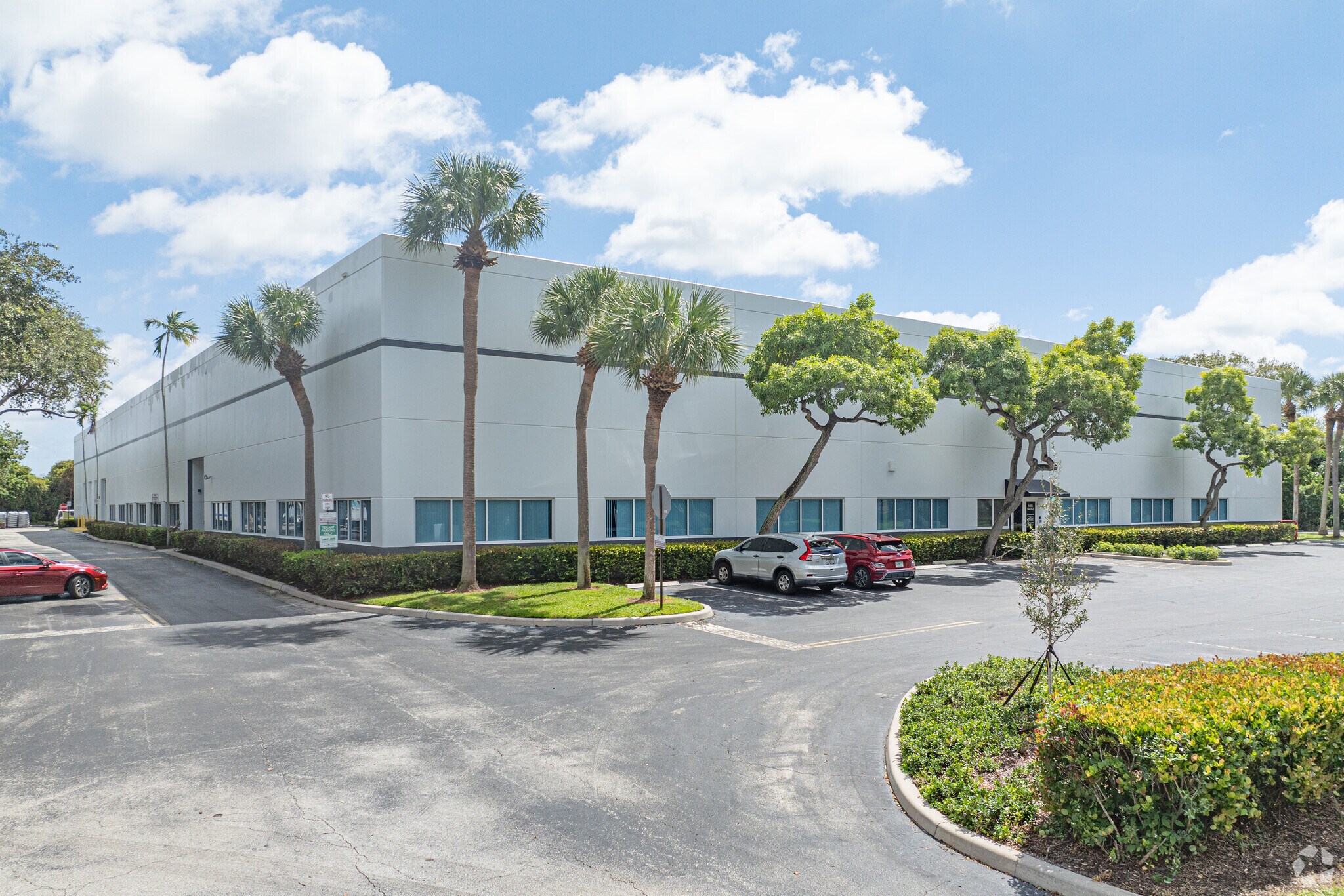 6400 Park of Commerce Blvd, Boca Raton, FL à louer Photo principale– Image 1 sur 12