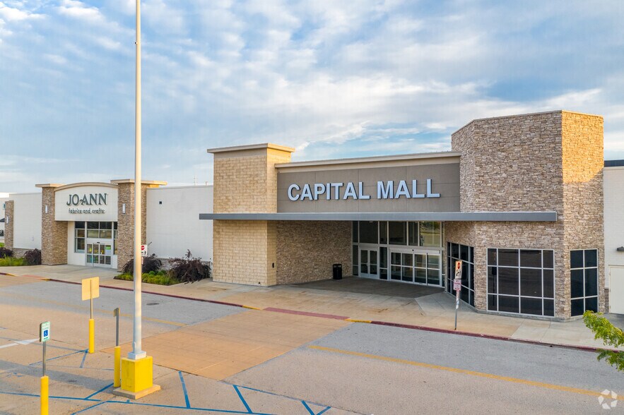 3600 Country Club Dr, Jefferson City, MO à louer - Photo principale – Image 1 sur 9