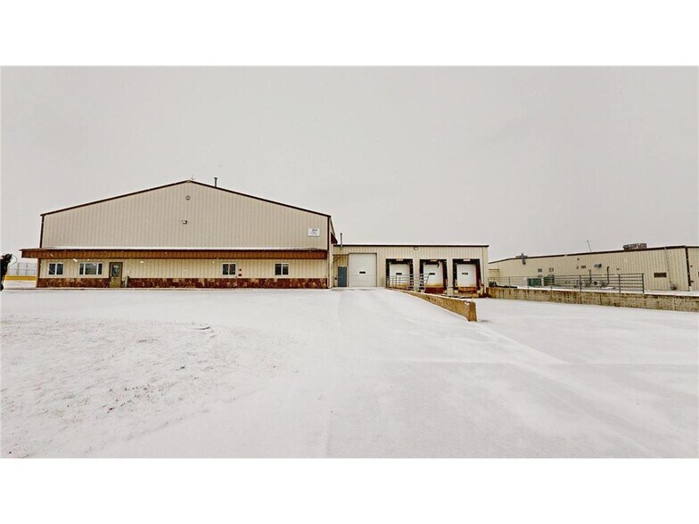 308 Industrial Dr, Redwood Falls, MN à vendre - Photo principale – Image 1 sur 1