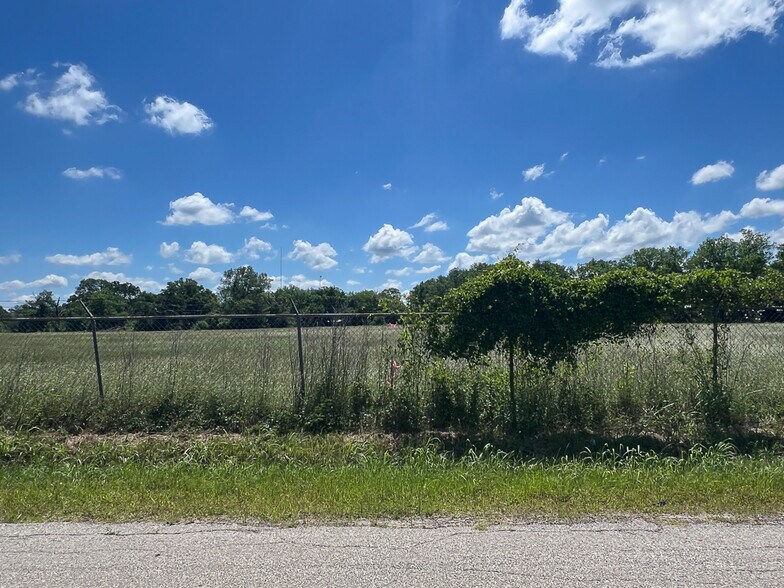 Lot #1 1st Street, Crockett, TX à vendre - Photo de l’immeuble – Image 1 sur 7