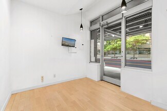 Plus de détails pour 534 W 42nd St, New York, NY - Logement à vendre