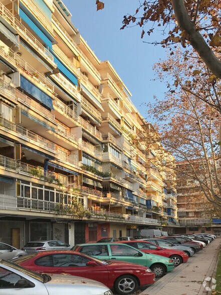 Calle Niza, 4, Móstoles, Madrid à vendre - Photo de l’immeuble – Image 2 sur 2