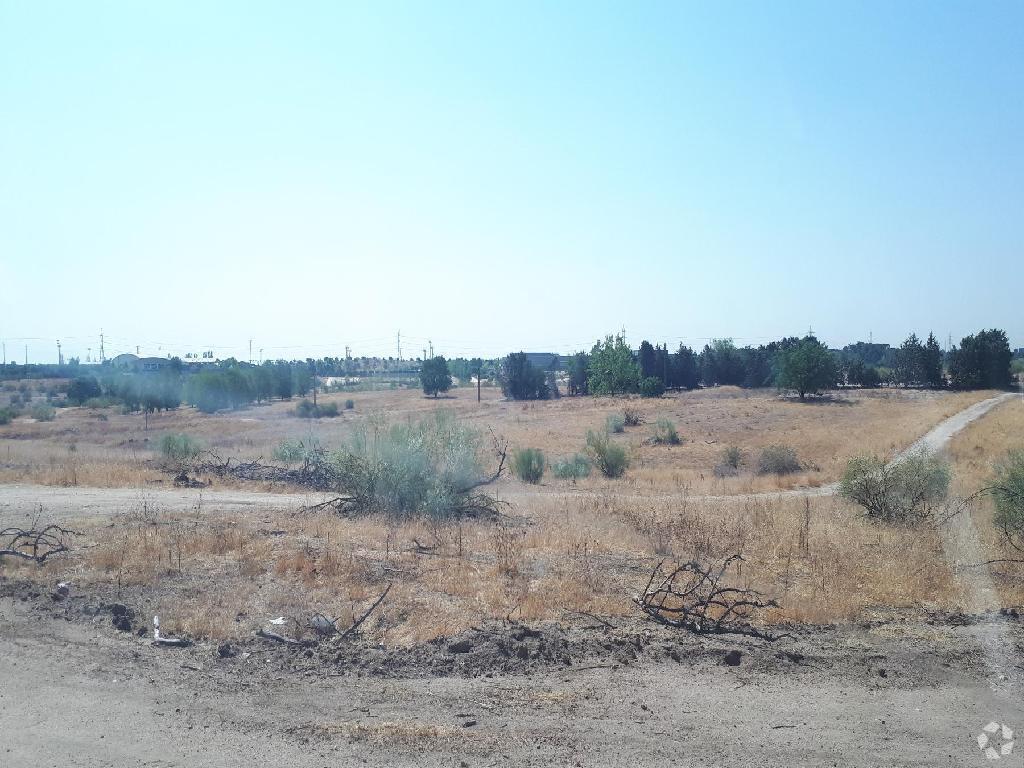 Terrain dans Pozuelo de Alarcón, Madrid à vendre Photo principale– Image 1 sur 3