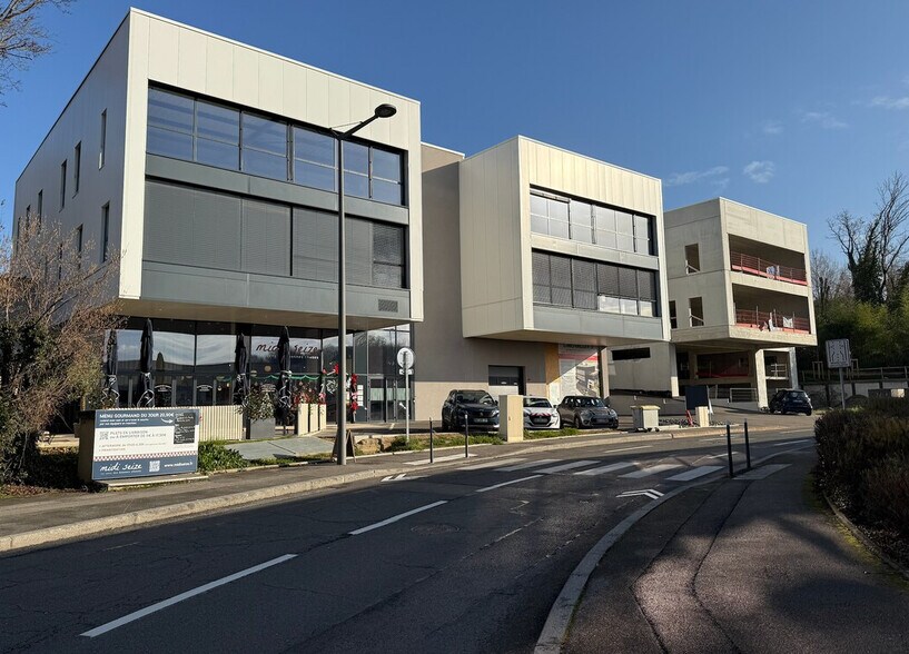 334 Chemin De Champivost, Limonest à vendre - Photo de l’immeuble – Image 3 sur 8