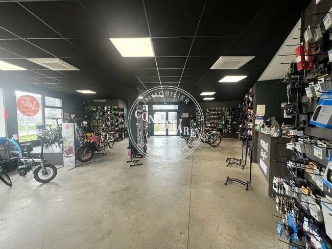 Plus de détails pour Boulevard Henri Gaussen, Toulouse - Local commercial à louer