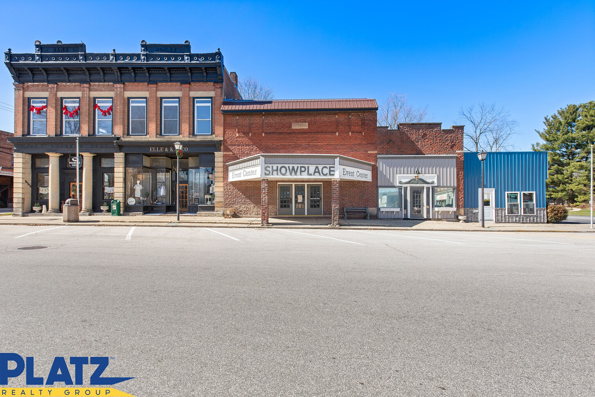 33 Public Sq, Andover, OH à vendre Photo principale– Image 1 sur 46