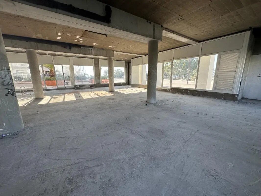 Local commercial dans Antibes à louer Photo intérieure– Image 1 sur 7