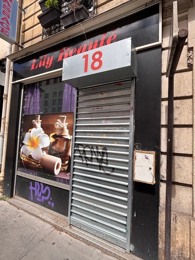 Plus de détails pour 18 Rue Eugène Varlin, Paris - Local commercial à louer