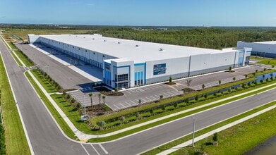 16200 Ben Hill Griffin Pky, Fort Myers, FL à louer Photo de l’immeuble– Image 1 sur 2