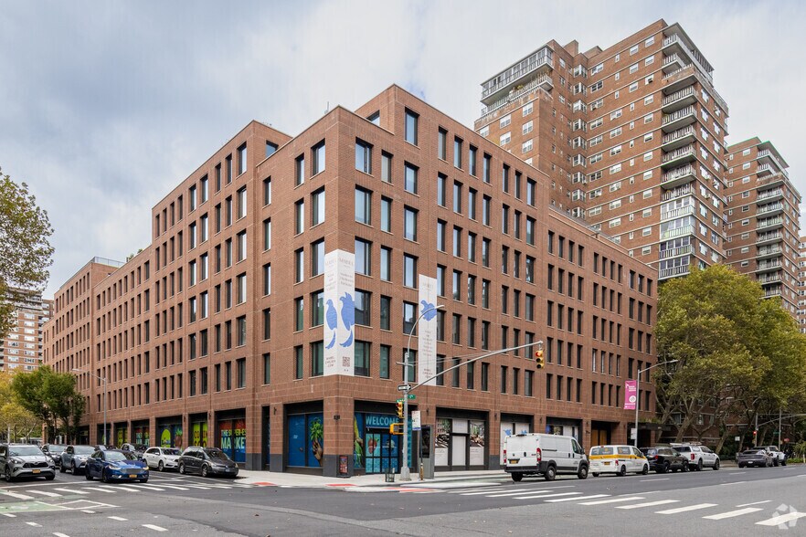 335 Eighth Ave, New York, NY à louer - Photo principale – Image 1 sur 26