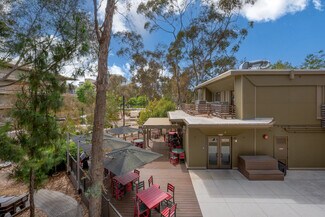 Plus de détails pour 9332 Eucalyptus Grove Ln, La Jolla, CA - Local commercial à louer