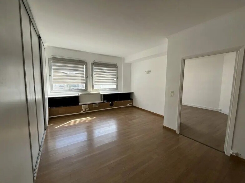 Bureau dans Nice à louer - Photo de l’immeuble – Image 2 sur 4