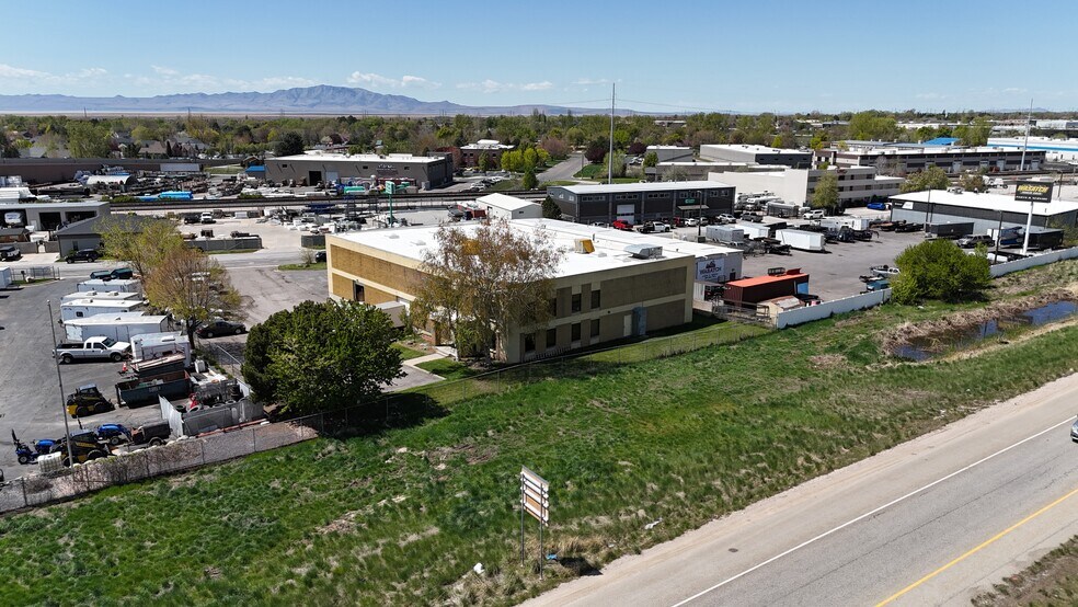 282 N 650 W, Kaysville, UT à vendre - Photo de l’immeuble – Image 2 sur 4