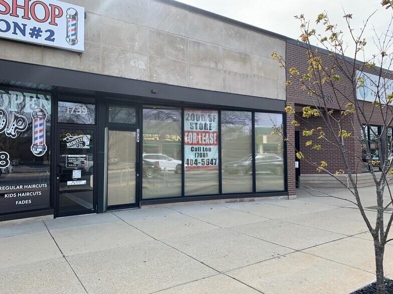 1733-1739 N Harlem Ave, Chicago, IL à louer - Photo de l’immeuble – Image 1 sur 16