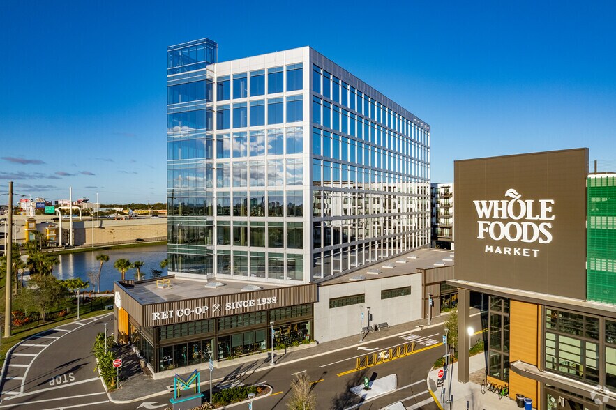 1150 Assembly Dr, Tampa, FL à louer - Photo de l’immeuble – Image 3 sur 12