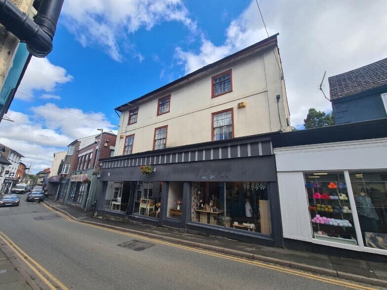 26 High St, Builth Wells à vendre - Photo de l’immeuble – Image 1 sur 23