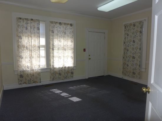 102 S William St, Goldsboro, NC à louer - Photo intérieure – Image 2 sur 4
