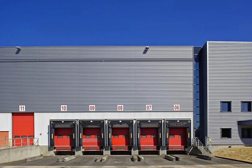 Industriel/Logistique dans Mitry-Mory à louer - Photo de l’immeuble – Image 3 sur 8