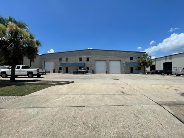 2724 Crestview St, Kenner, LA à louer Photo de l’immeuble– Image 1 sur 13