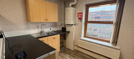 38 Lichfield Rd, Sutton Coldfield à louer Photo intérieure– Image 2 sur 4