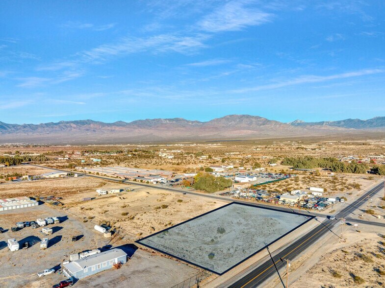 30 W Mesquite Ave, Pahrump, NV à vendre - Photo de l’immeuble – Image 2 sur 17
