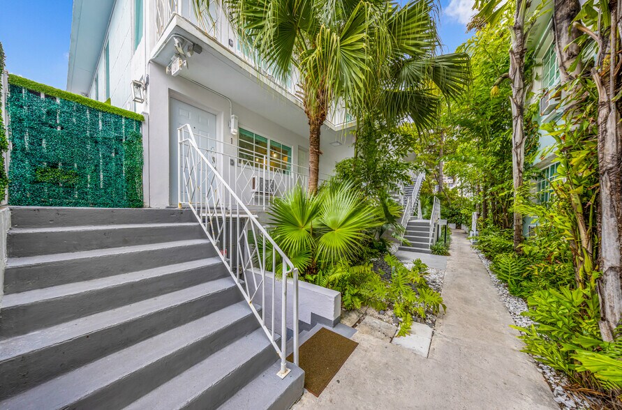 7830-7842 Abbott Ave, Miami Beach, FL à vendre - Photo de l’immeuble – Image 2 sur 38