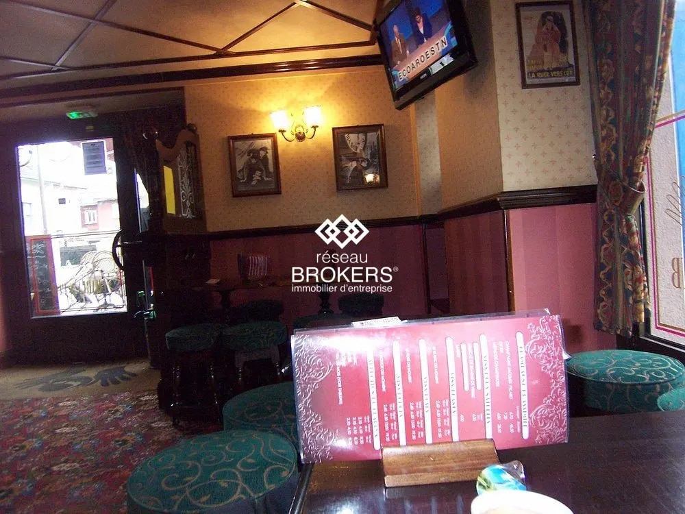 Local commercial dans Saint-Genis-Pouilly à vendre Photo intérieure– Image 1 sur 2