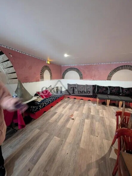 Industriel/Logistique dans Montreuil à vendre - Photo de l’immeuble – Image 2 sur 16