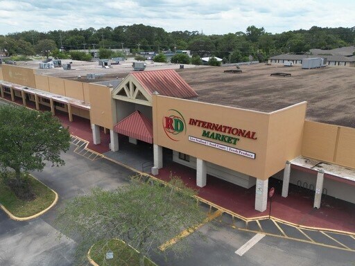 7500-7544 Beach Blvd, Jacksonville, FL à louer Photo principale– Image 1 sur 9
