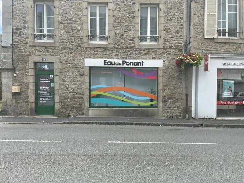 Bureau dans Landivisiau à louer - Photo de l’immeuble – Image 1 sur 3
