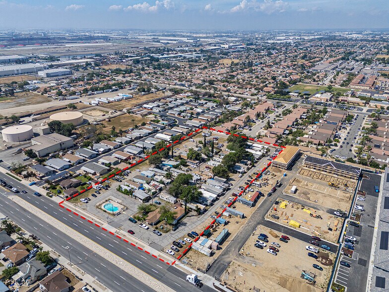 8200 Cherry Ave, Fontana, CA à vendre - Photo de l’immeuble – Image 2 sur 14