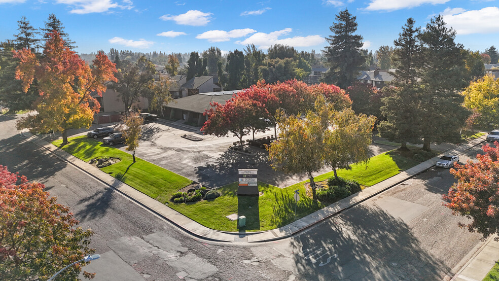 204 Tampa St, Turlock, CA à louer - Photo de l’immeuble – Image 3 sur 17