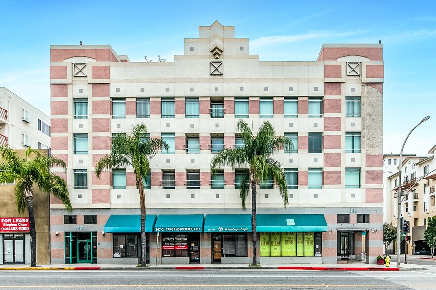 301-317 W Main St, Alhambra, CA à louer - Photo principale – Image 1 sur 28