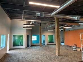 1901-1907 Vestal Pky E, Vestal Township, NY à louer Photo intérieure– Image 1 sur 5