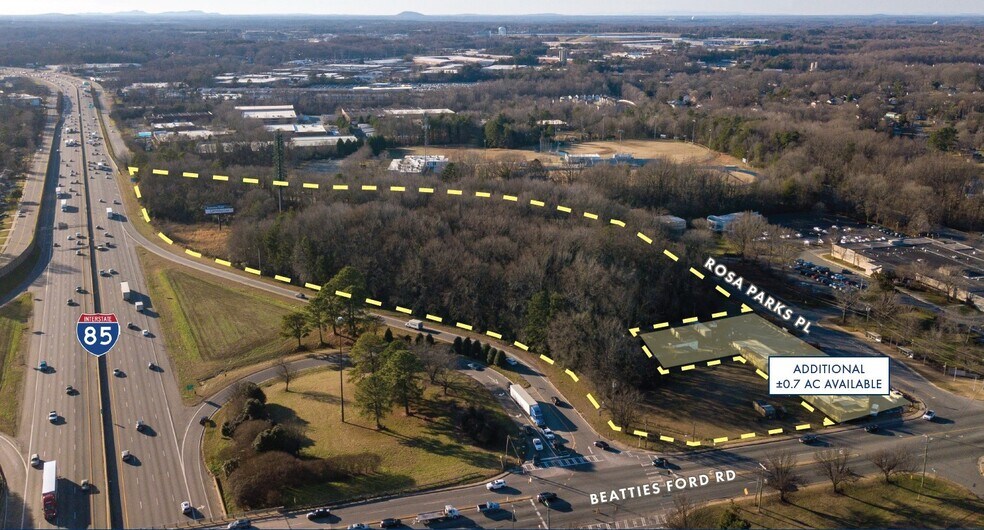 1502 Carrier Dr, Charlotte, NC à vendre - Photo de l’immeuble – Image 2 sur 5