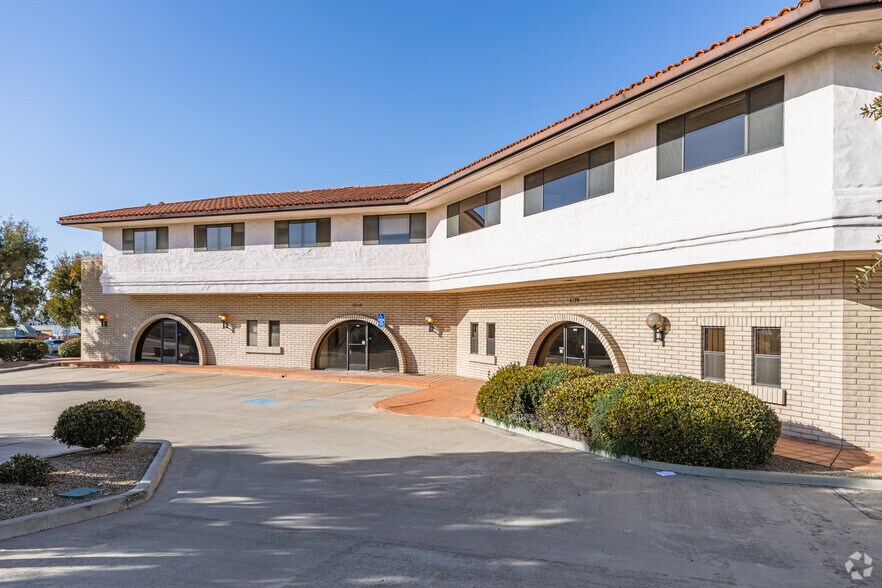 5320 Eastgate Mall, San Diego, CA à louer - Photo de l’immeuble – Image 3 sur 4