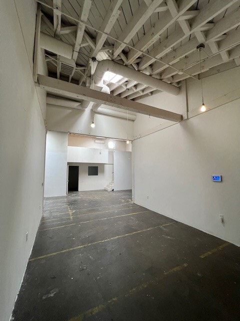3245 Casitas Ave, Los Angeles, CA à louer Photo intérieure– Image 1 sur 4