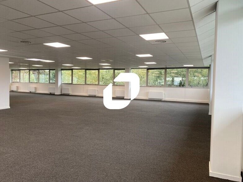 Bureau dans Pessac à louer - Photo de l’immeuble – Image 2 sur 12